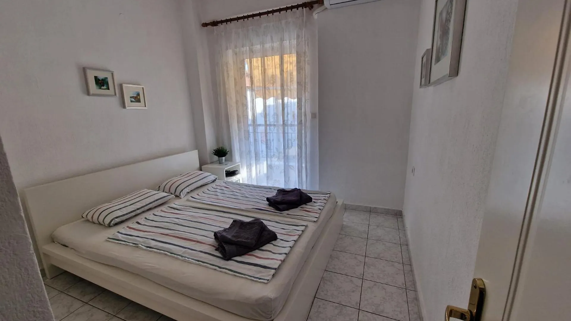 Appartement Cozy Sun à Polychrono 0*,
