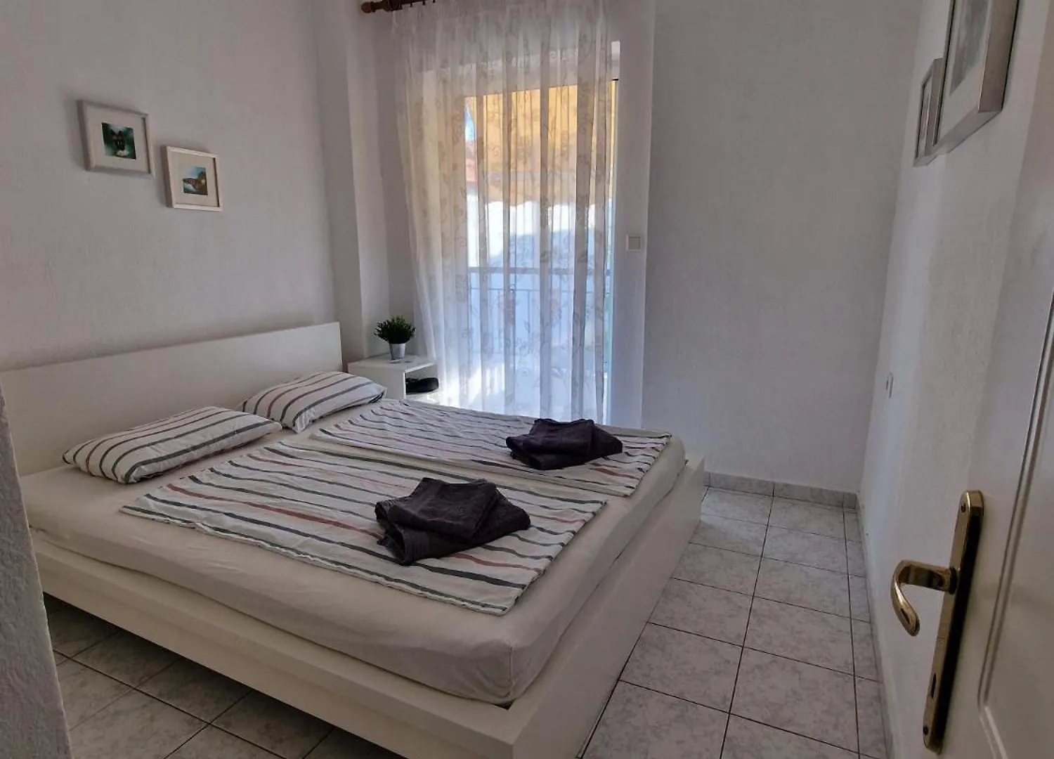 Cozy Sun Apartment Polychrono
